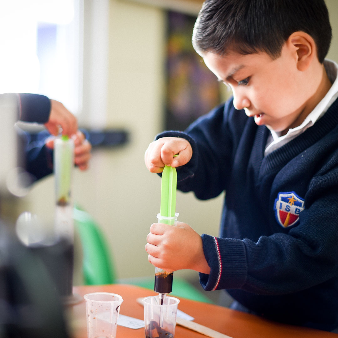 Instituto Simón Bolívar | Proyecto Educativo | Kínder | Primaria | Secundaria | Preparatoria