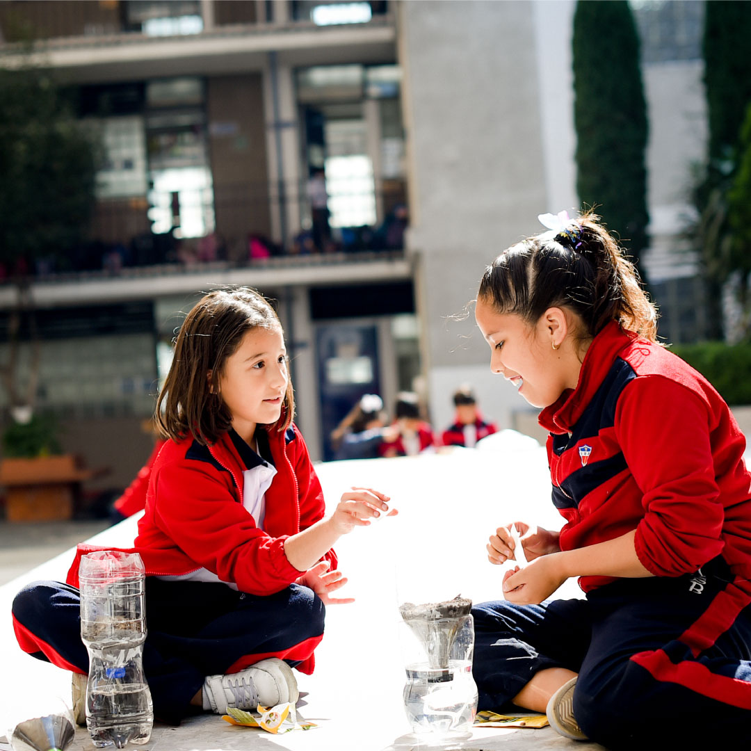 Instituto Simón Bolívar | Proyecto Educativo | Kínder | Primaria | Secundaria | Preparatoria